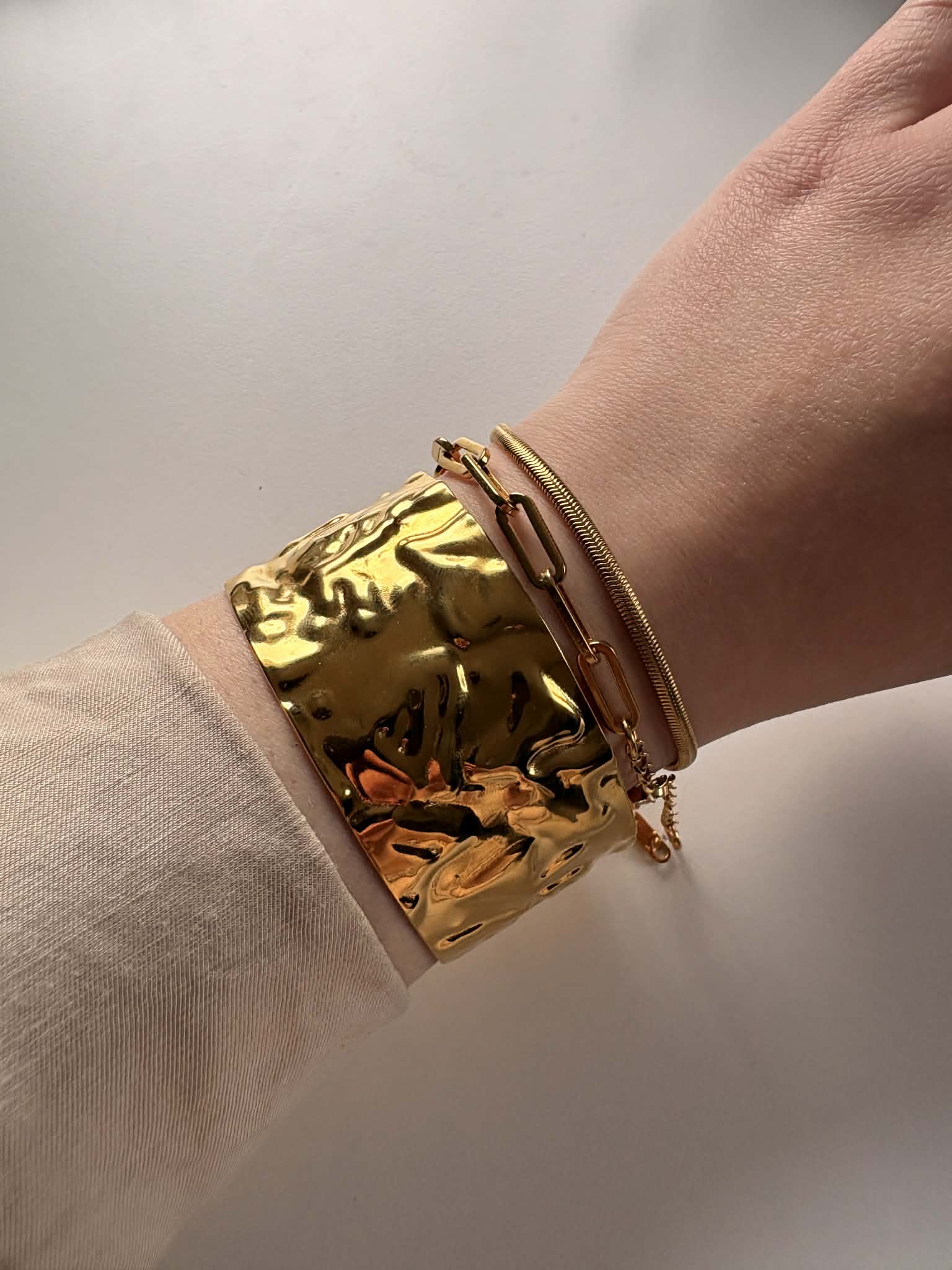 Heated Link Bracelet